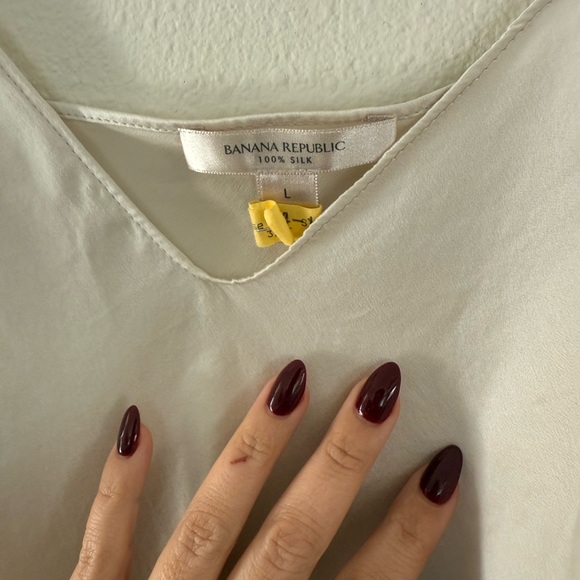 Banana Republic Bliss Silk Camisole - Picture 7 of 9